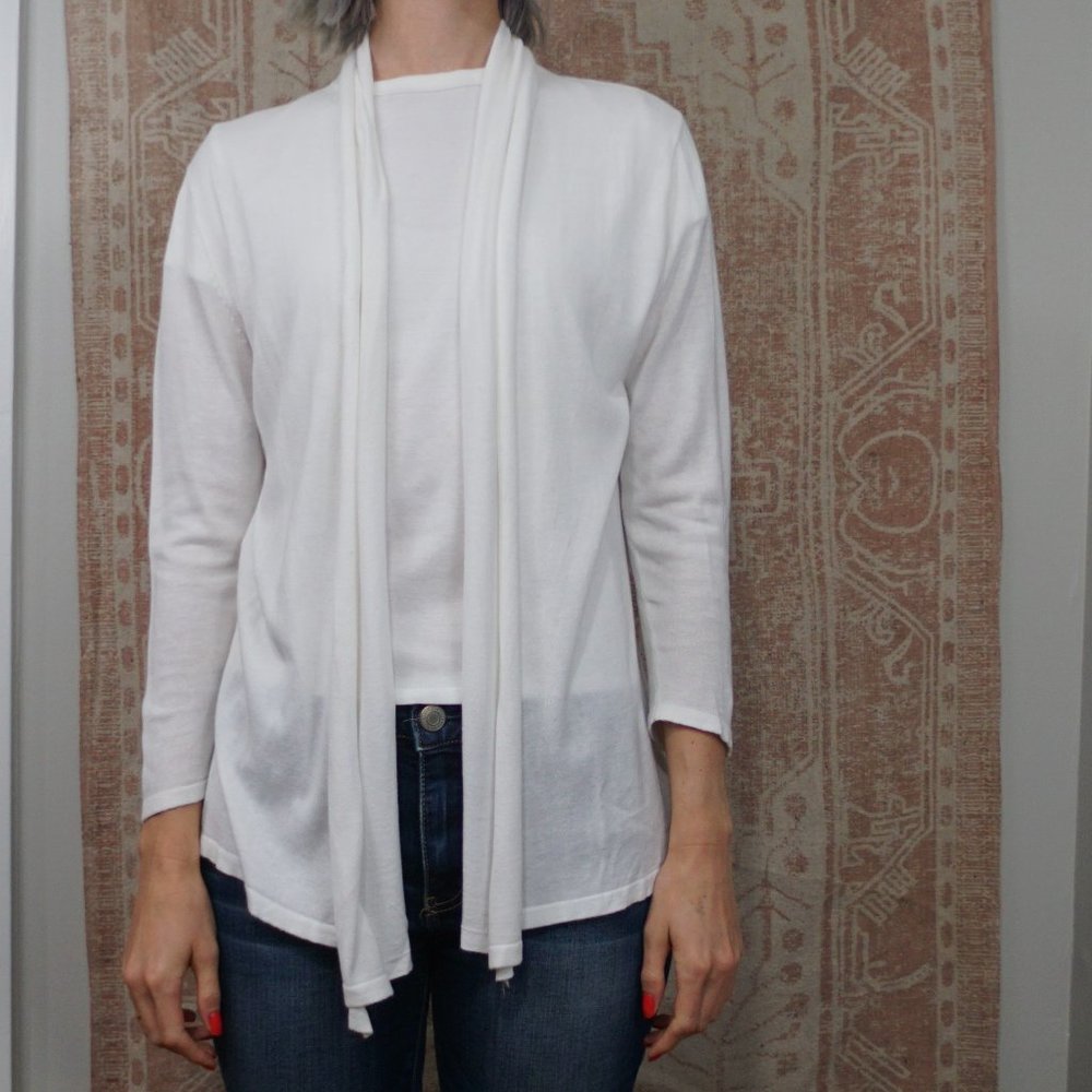 ⭐white light knit cardigan